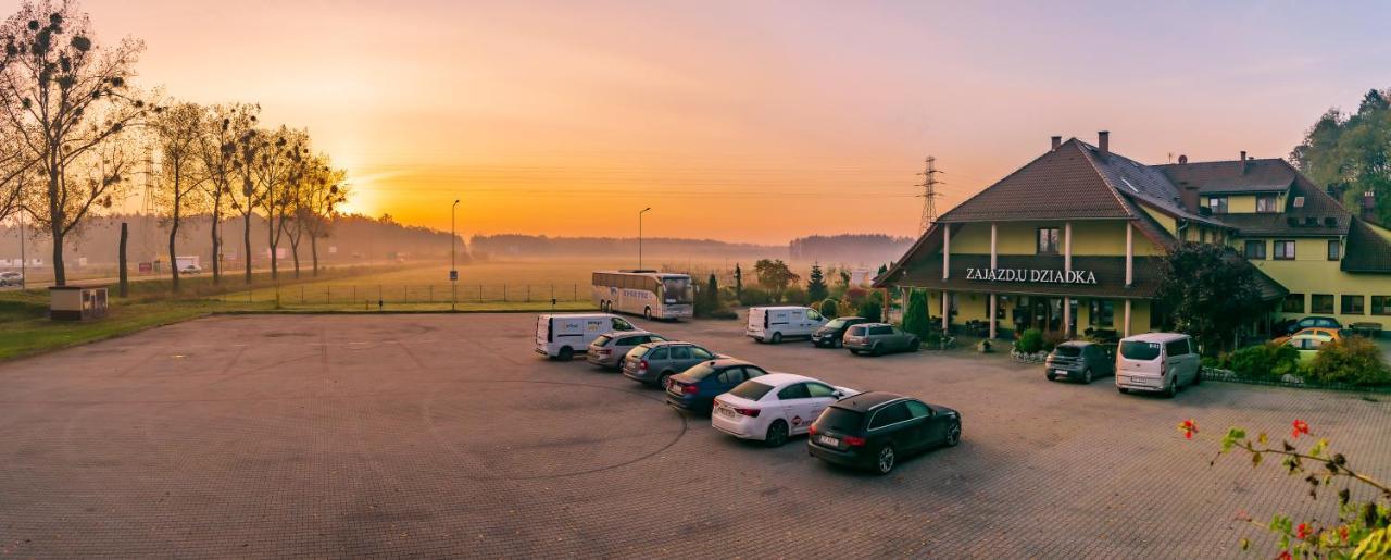 Zajazd U Dziadka Oppeln Exterior foto